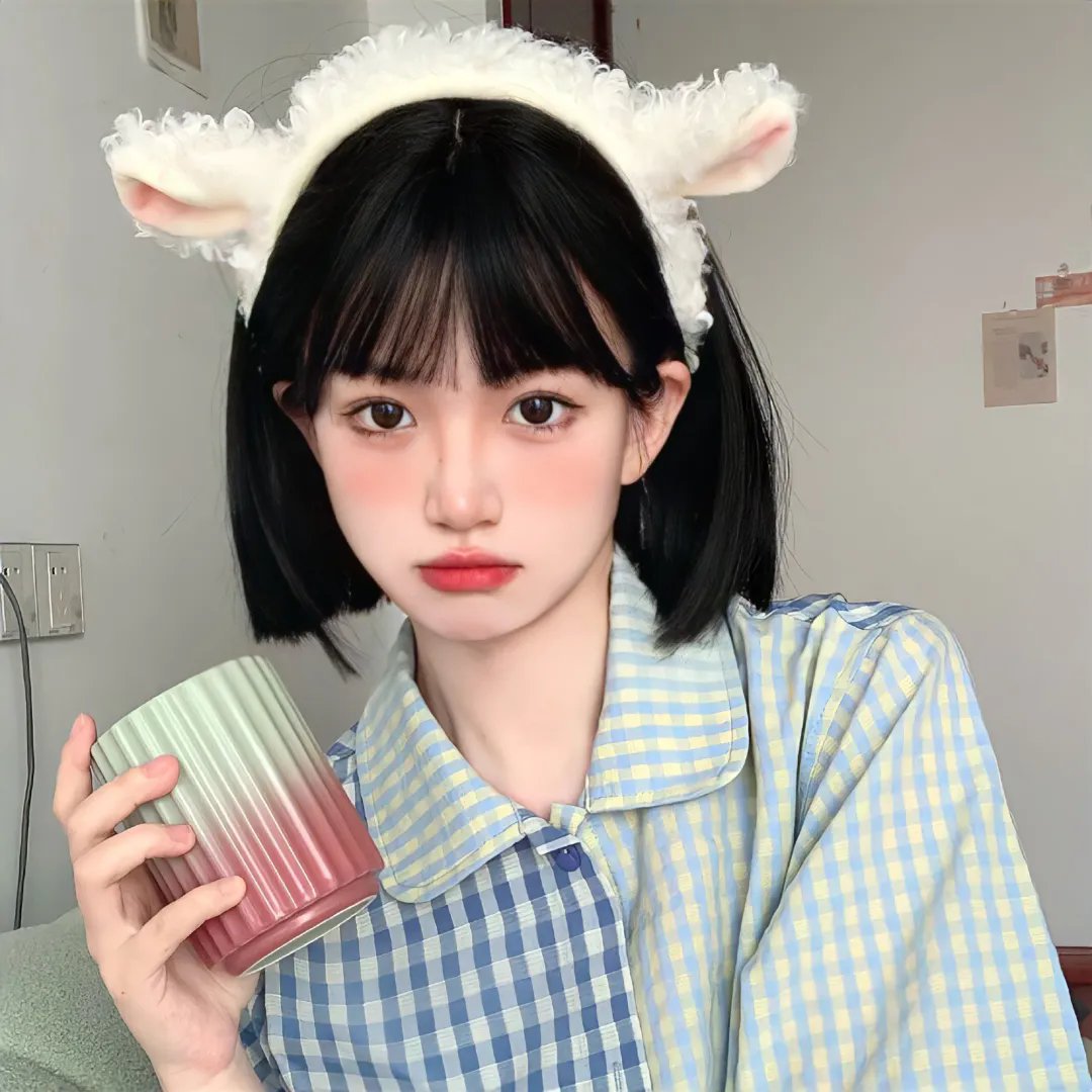 窗户边有人